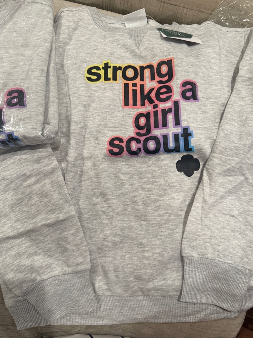Girl Scout 'Strong Like a Girl Scout' Grey Crewneck Sweatshirt XL